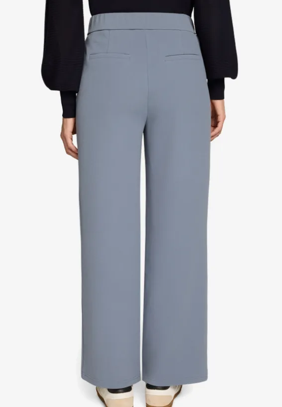 Basic-Hose in 7/8 Länge Malou