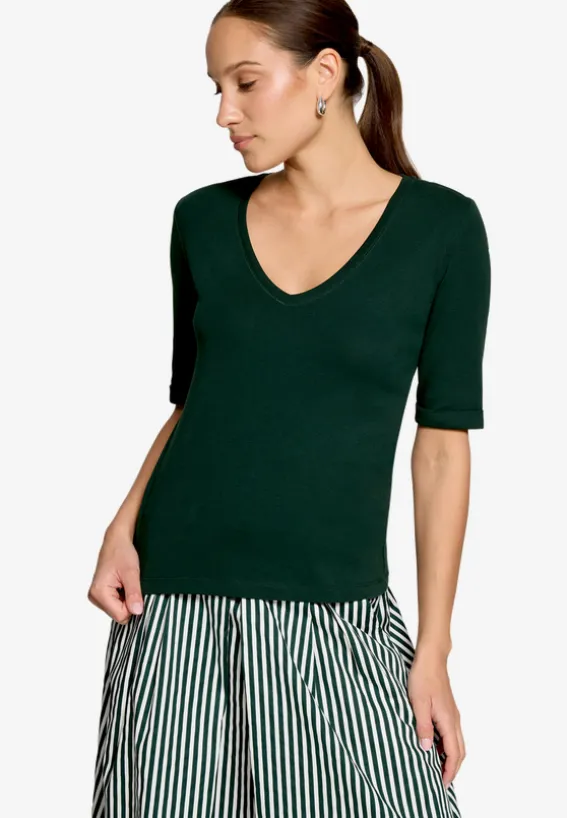 Basic-T-Shirt mit V-Ausschnitt