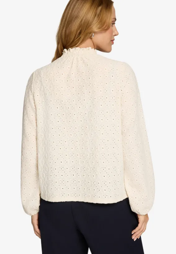 Bluse mit Lochmuster