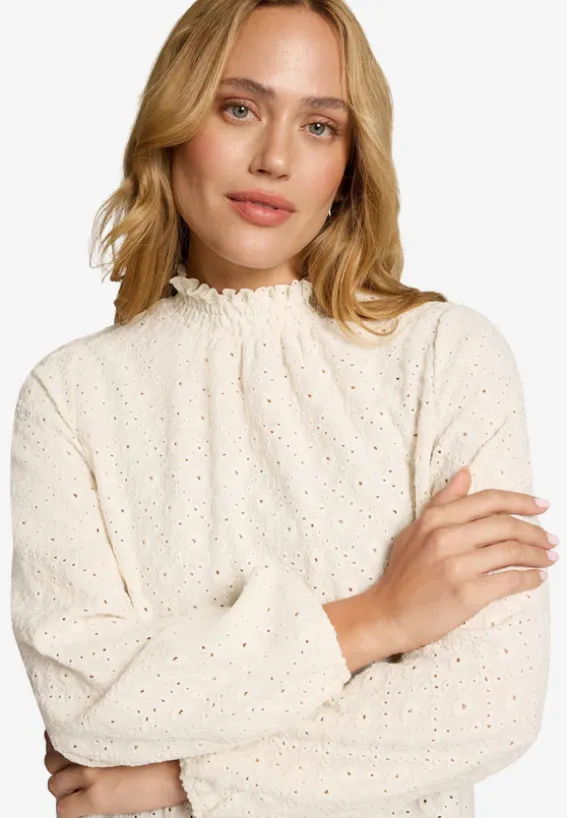 Bluse mit Lochmuster