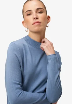 Feinstrickpullover mit hohem Kragen