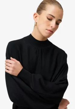 Feinstrickpullover mit Stehkragen