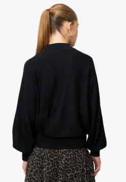 Feinstrickpullover mit Stehkragen