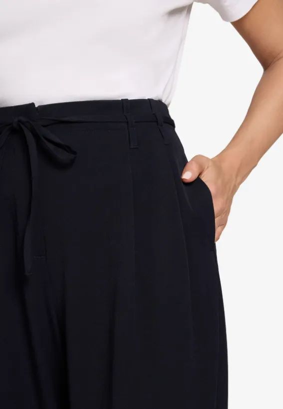 Hose mit Bindeband 32 Inch
