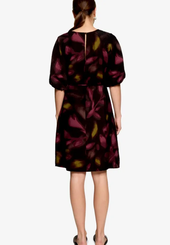 Minikleid mit Blumen