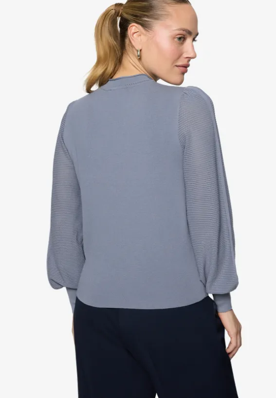 Pullover mit hohem Kragen