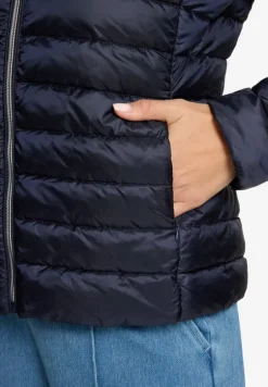Steppjacke mit Stehkragen