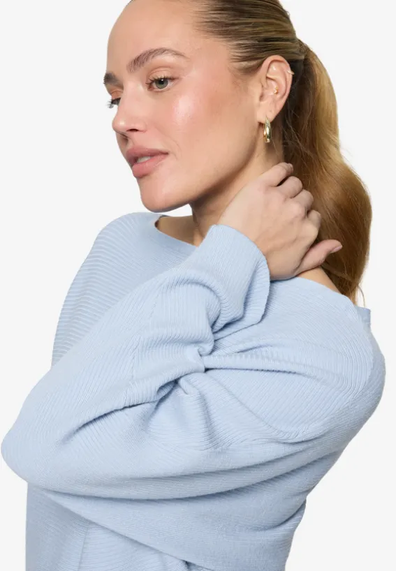 Strickpullover mit U-Bootausschnitt