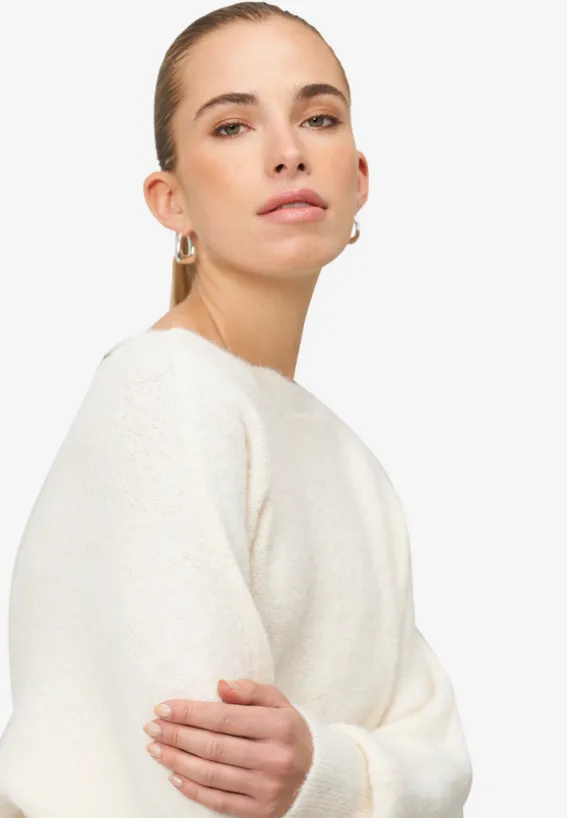 Strickpullover mit U-Boot Ausschnitt